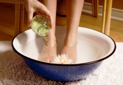 bath for the treatment of toenail fungus